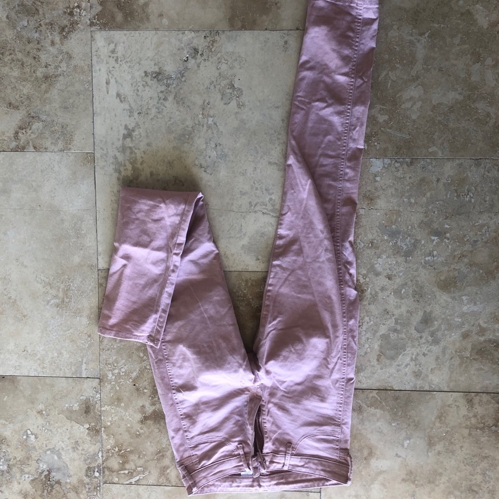 Mauve jeans. Never worn.